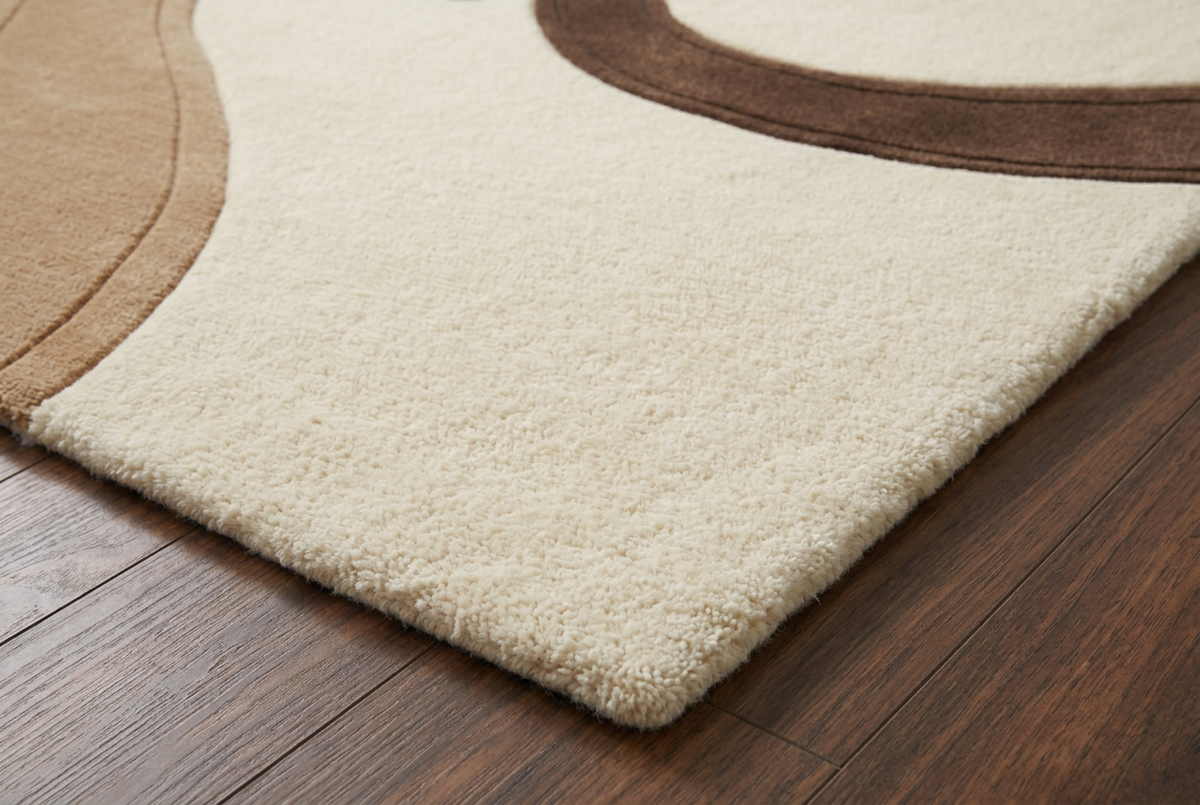 Revised corner detail matching the full-rug reference