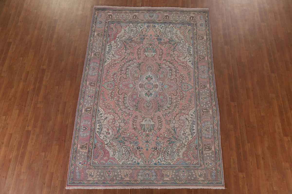 Romantic Dusty Rose and Sage 8x10 Hand Knotted Antique Heriz Serapi Floral Medallion Wool Area Rug