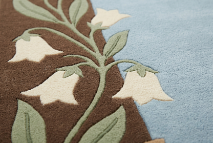 Bluebell Courtyard wool close-up