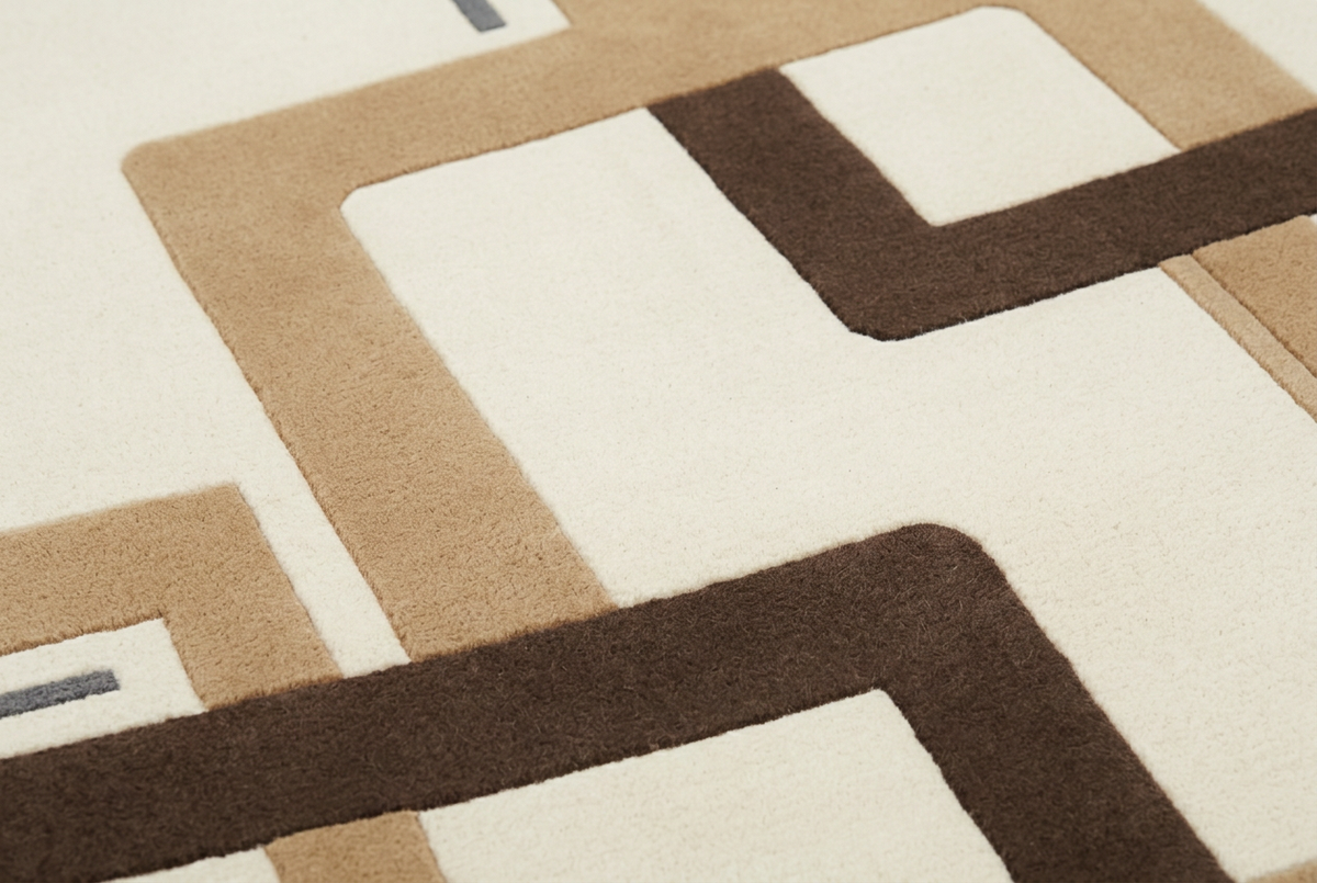 Camel Courtyard wool close-up