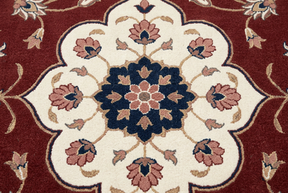 Heritage Ruby wool close-up