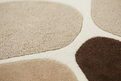 Ivory Pebble wool close-up
