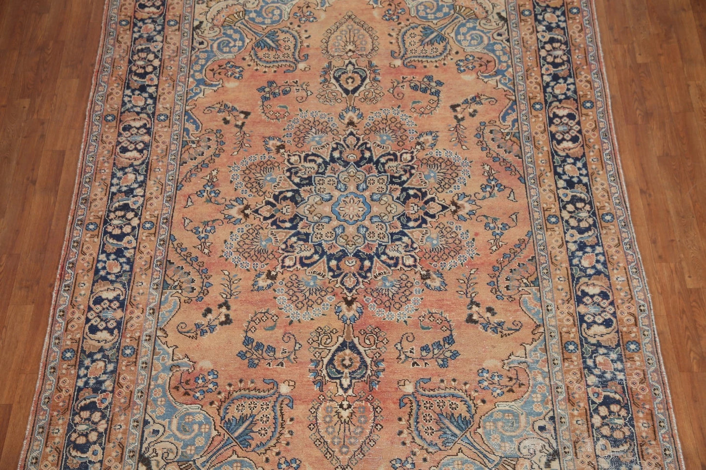 Peach and Navy Antique Floral Medallion Heriz Persian Traditional 8x10 Hand Knotted Wool Area Rug