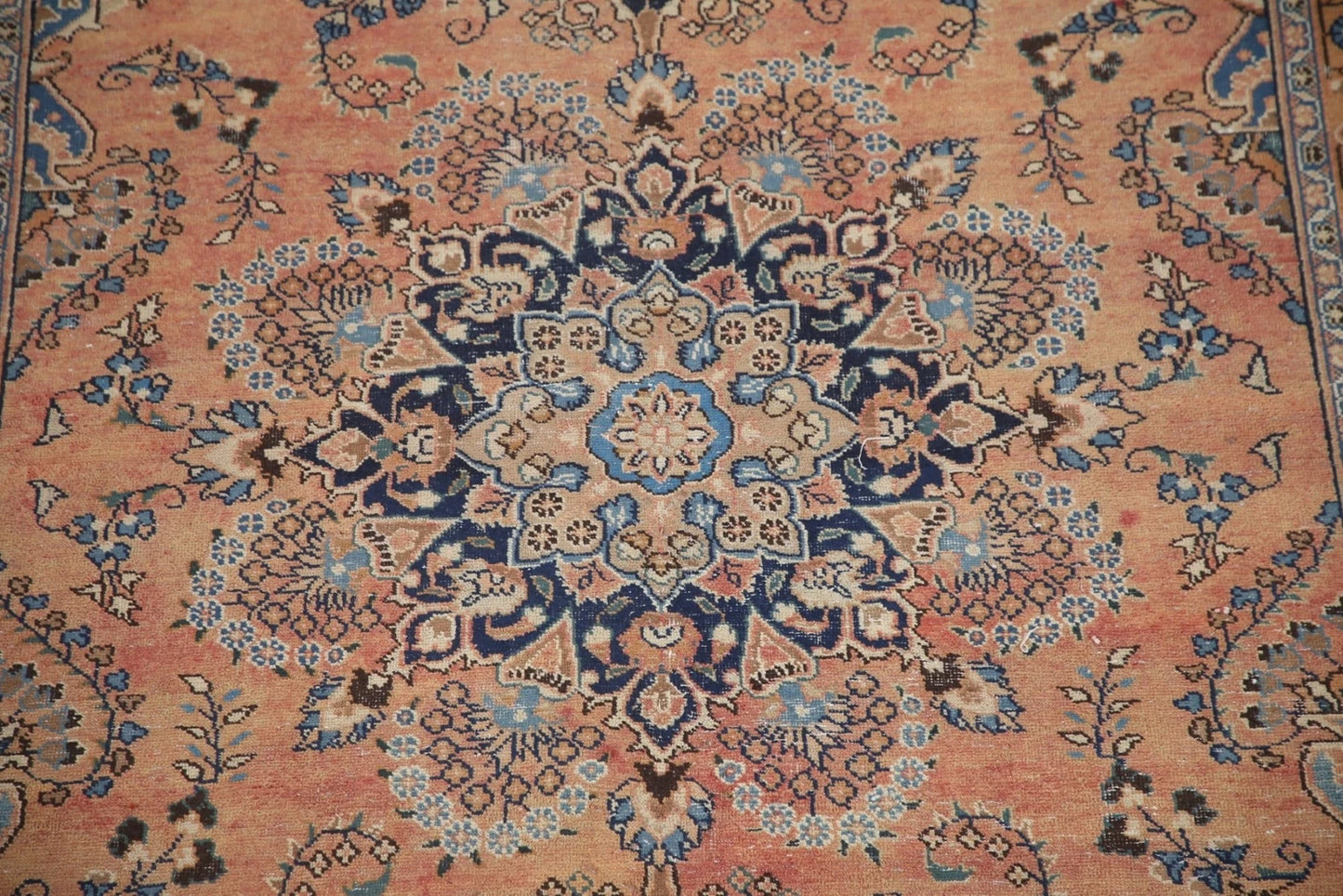 Peach and Navy Antique Floral Medallion Heriz Persian Traditional 8x10 Hand Knotted Wool Area Rug