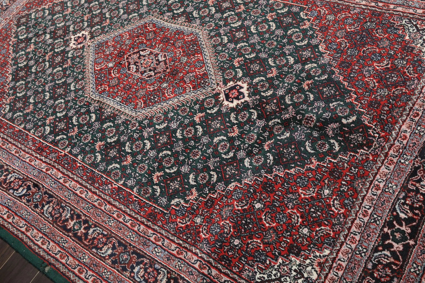 8x10 Rich Green and Red Traditional Heriz Serapi Hand Knotted Medallion Wool Area Rug