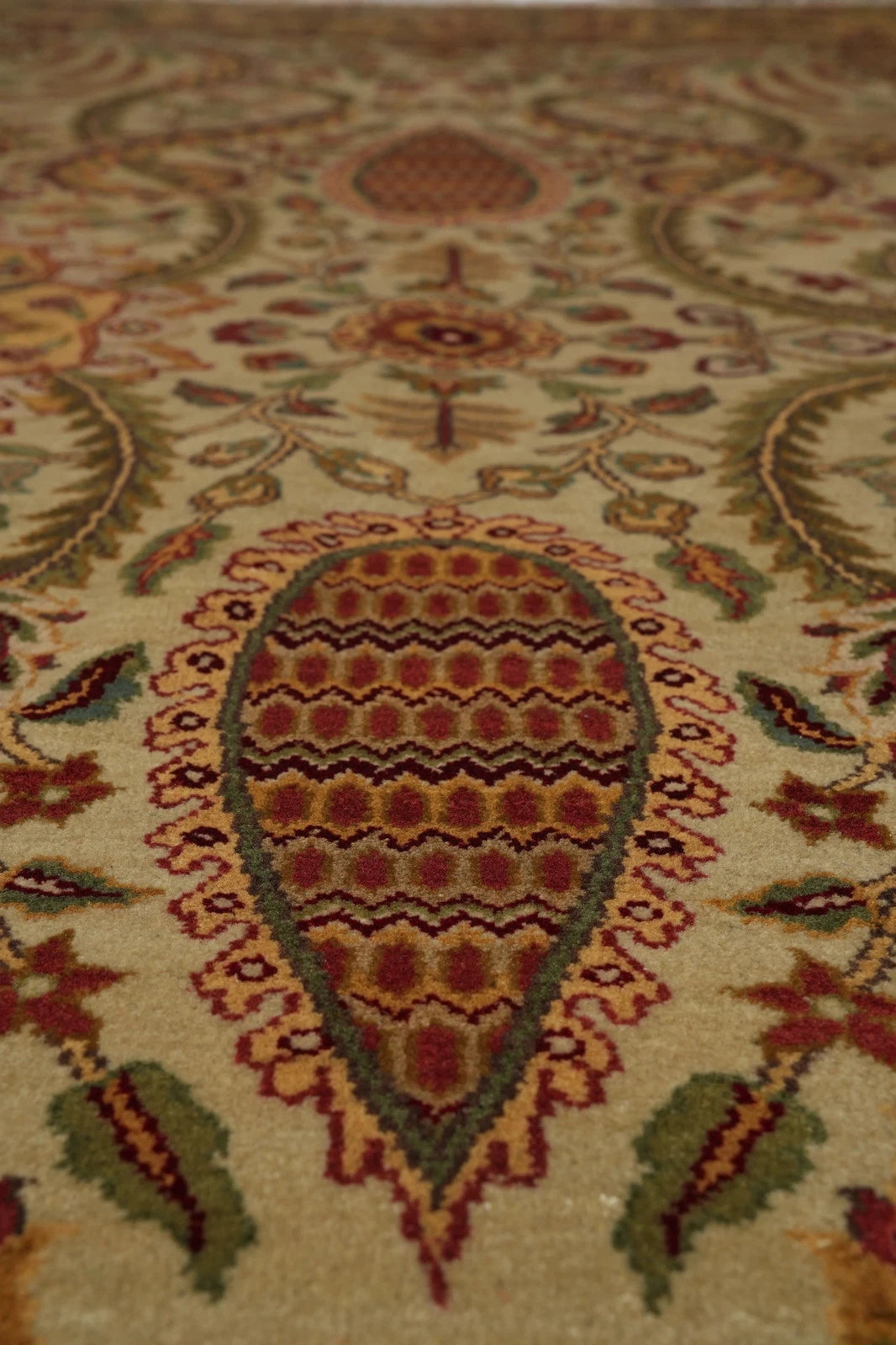 Ivory and Gold Antique Floral Oushak Vintage Traditional 8x10 Hand Knotted Wool Area Rug