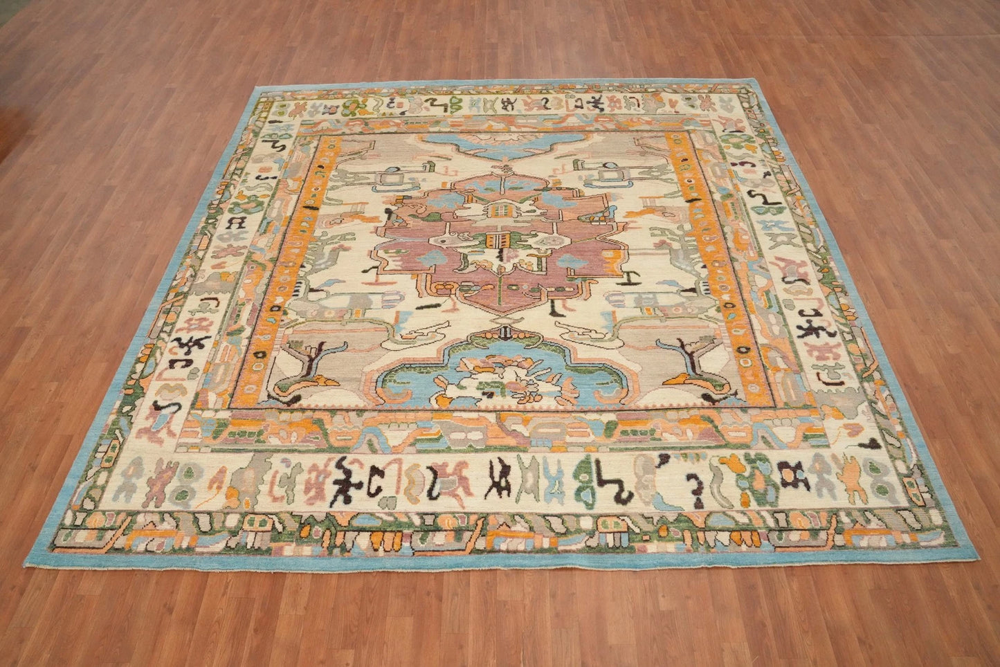 Dreamy Pastel Ivory and Blush 8x10 Hand Knotted Heriz Serapi Medallion Folk Art Wool Area Rug