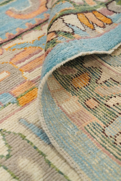 Dreamy Pastel Ivory and Blush 8x10 Hand Knotted Heriz Serapi Medallion Folk Art Wool Area Rug